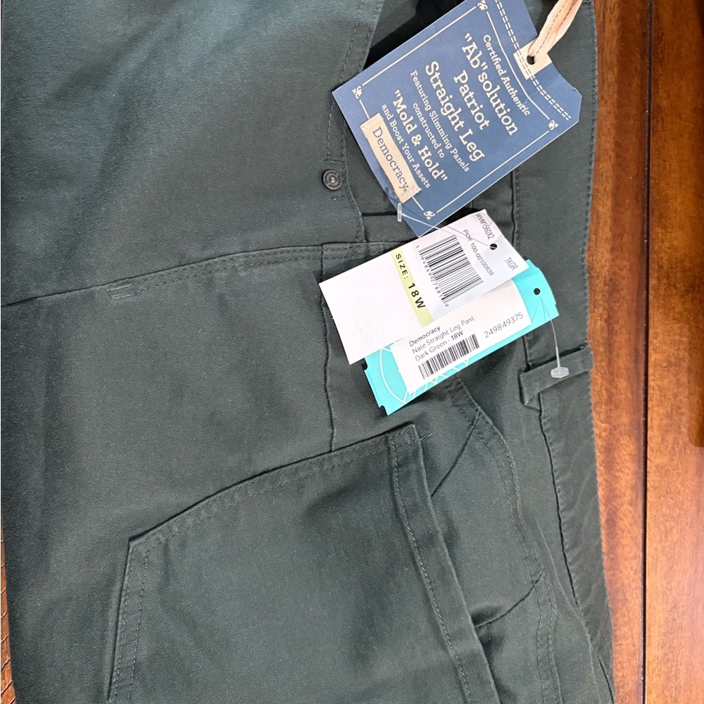 Democracy Green Straight Leg Pants